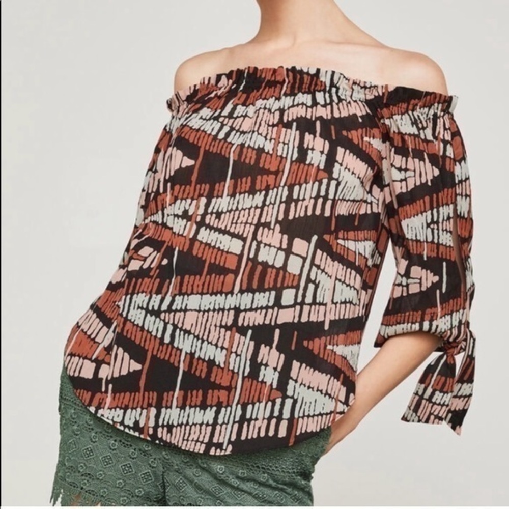 Bcbgmaxazria abstract multi color off shoulder top blouse